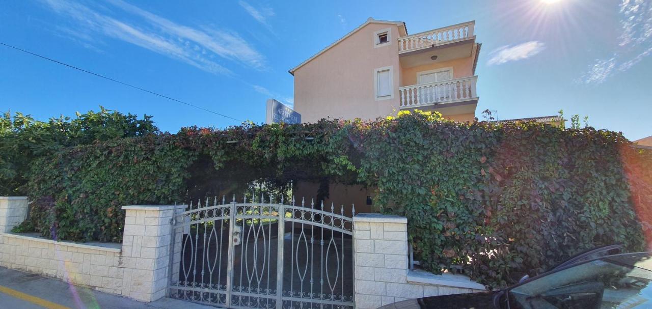 Apartmani Mira Βόντιτσε Εξωτερικό φωτογραφία