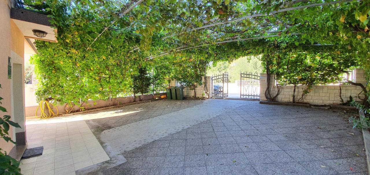 Apartmani Mira Βόντιτσε Εξωτερικό φωτογραφία